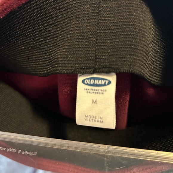 Old Navy burgundy mini skirt - Picture 3 of 3